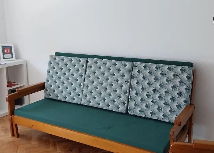 5min Walk To Subway & 10min Drive To Airport Lisboa