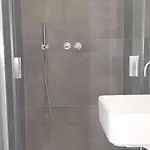Apartamento 5min Walk To Subway & 10min Drive To Airport Lisboa