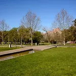 5min Walk To Subway & 10min Drive To Airport Apartamento Lisboa