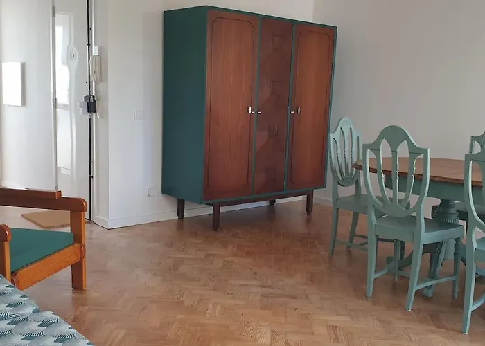 公寓 5min Walk To Subway & 10min Drive To Airport